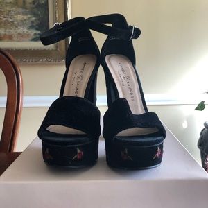 Chinese Laundry- Arianna- Velvet-Black